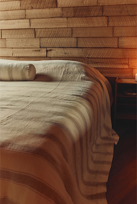 Ines Oversized Bed Cover