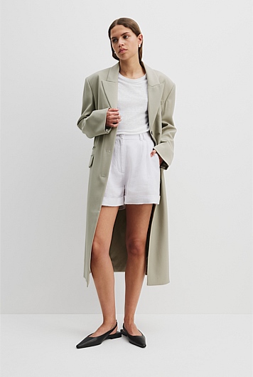 Organically Grown Linen Tuck Front Short