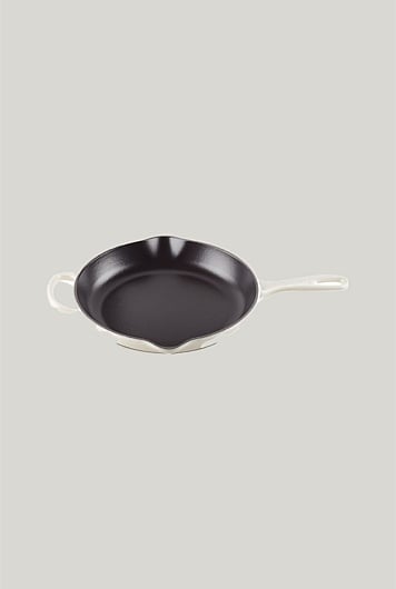 Signature Cast Iron Round Skillet 26cm