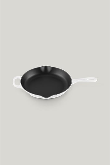 Signature Cast Iron Round Skillet 26cm