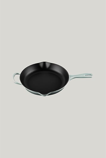 Signature Cast Iron Round Skillet 26cm
