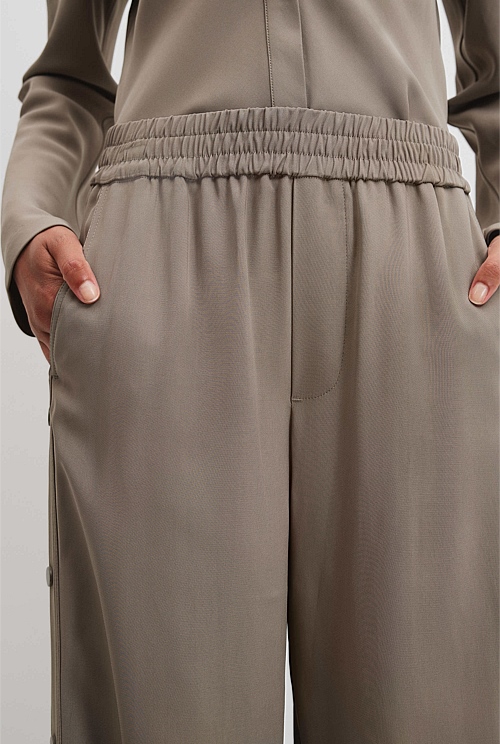 Side Snap Pant