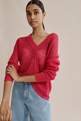 Marle Raspberry Coloured Sweater Raspberry Lightweight V-Neck Sweater - Knitwear | Country Road
