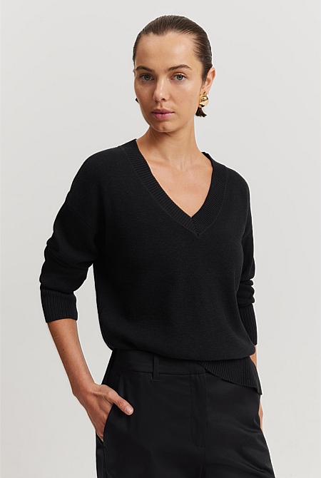 Cotton Linen V-Neck Knit