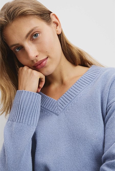 V-Neck Merino Knit