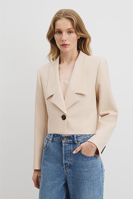 Cropped Lapel Blazer