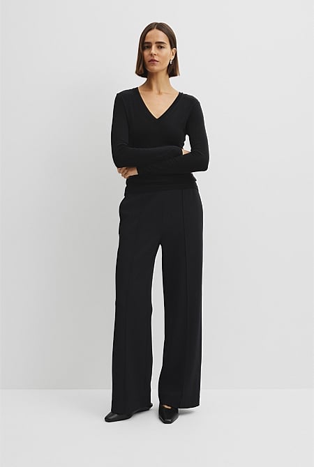 Cupro Rib V-Neck Neck Top