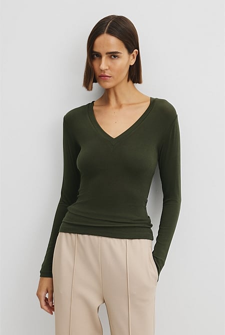 Cupro Rib V-Neck Neck Top