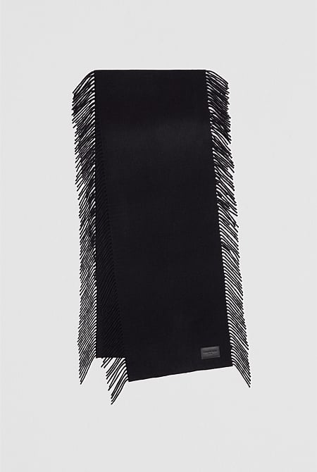 Side Fringe Scarf