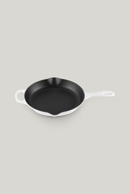 Signature Cast Iron Round Skillet 26cm