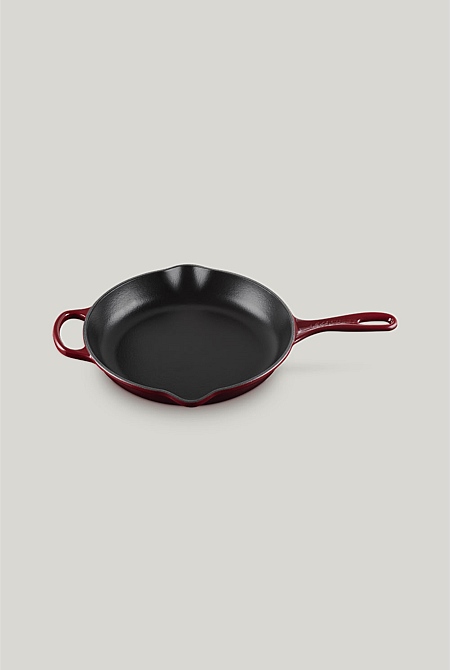 Signature Cast Iron Round Skillet 26cm