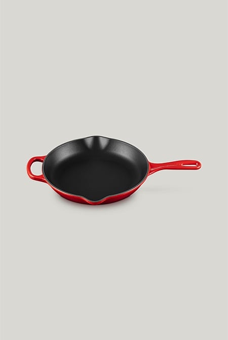 Signature Cast Iron Round Skillet 26cm