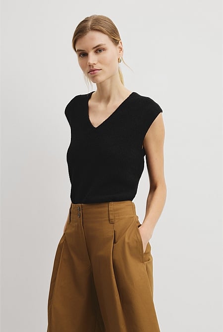Compact Boucle Vest