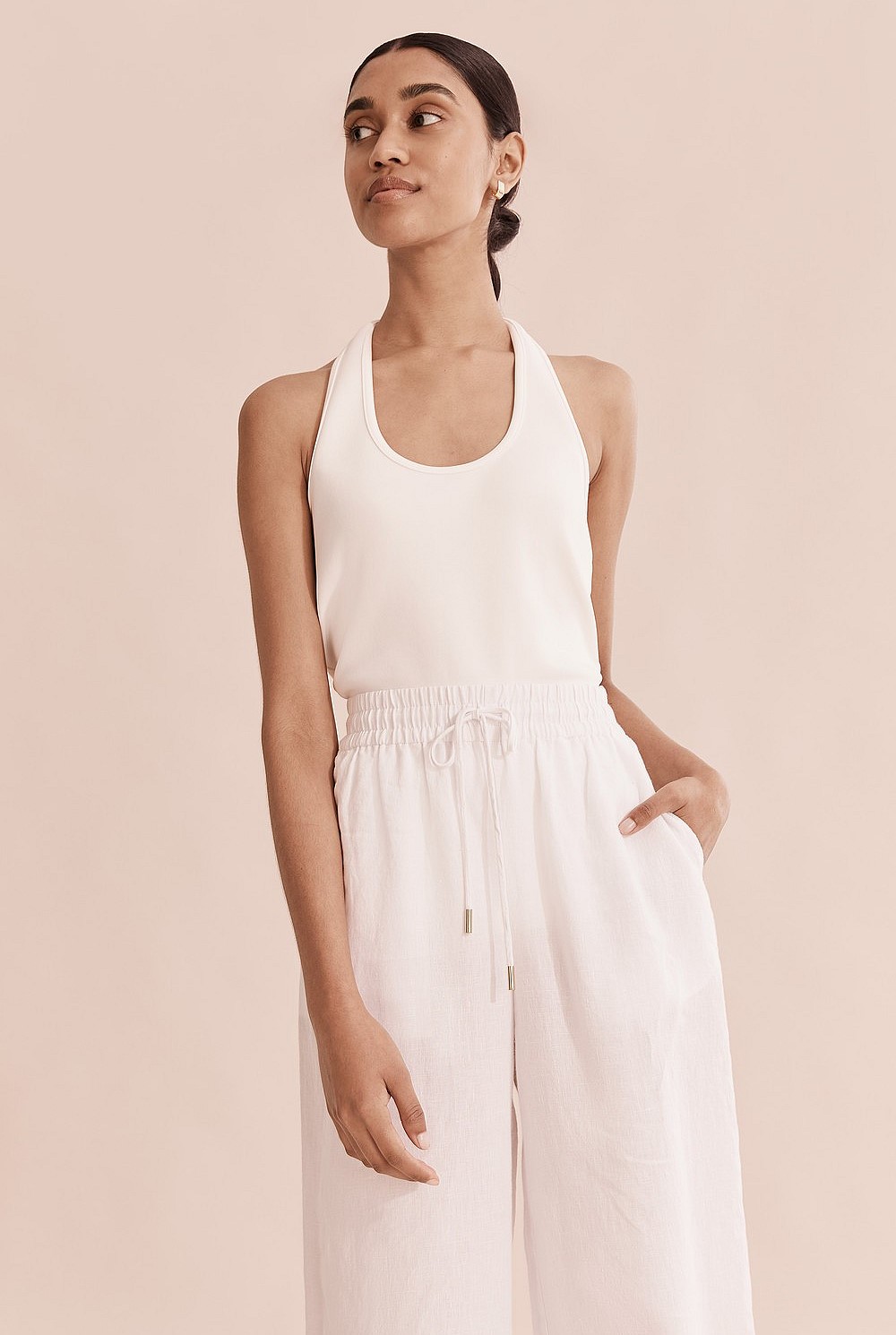 Halter Tank