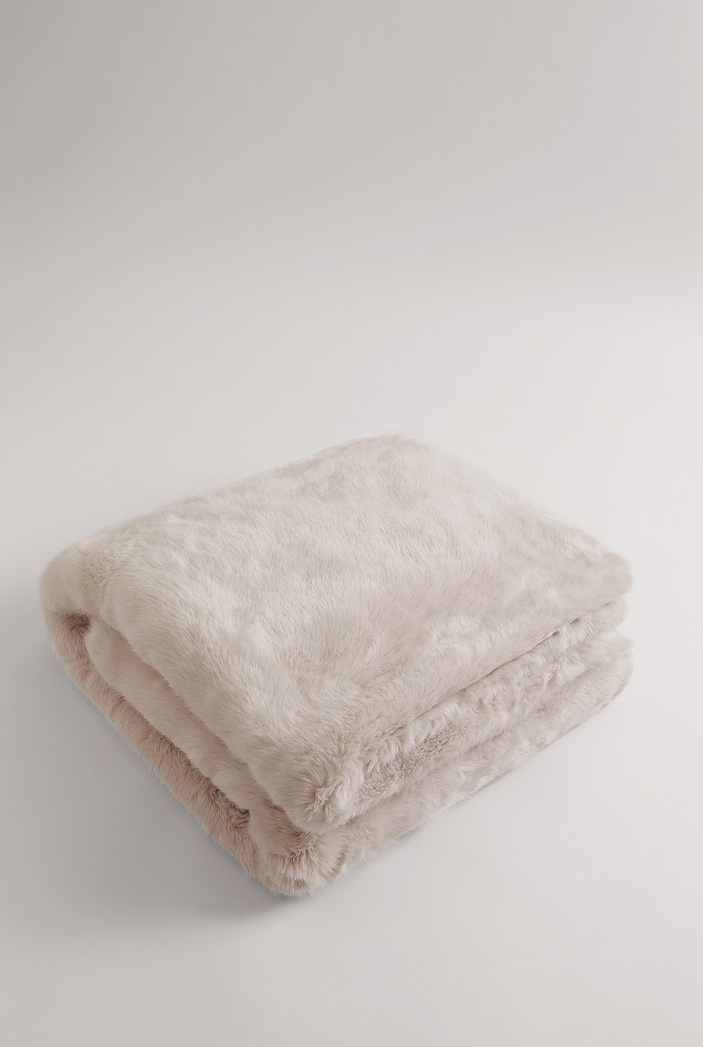 Loui Faux Fur Throw
