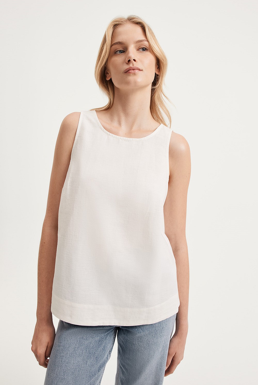 Hem Detail Tank
