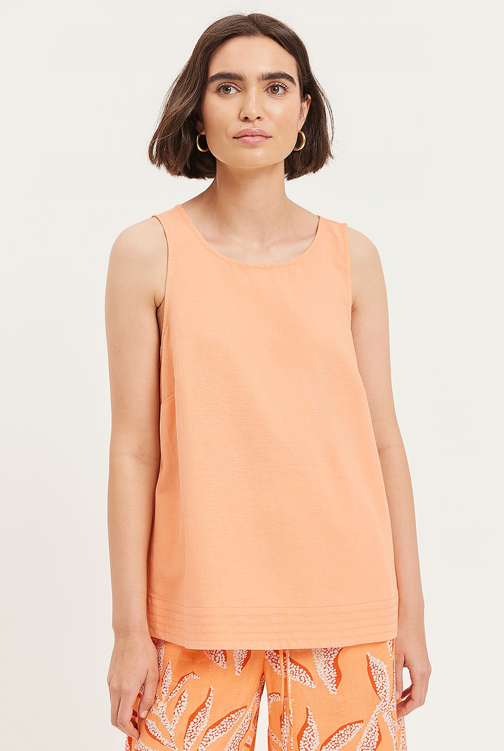 Hem Detail Tank