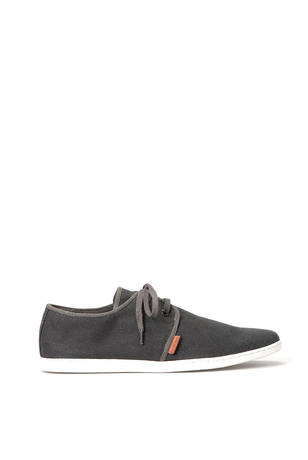 Corton Canvas Trainer