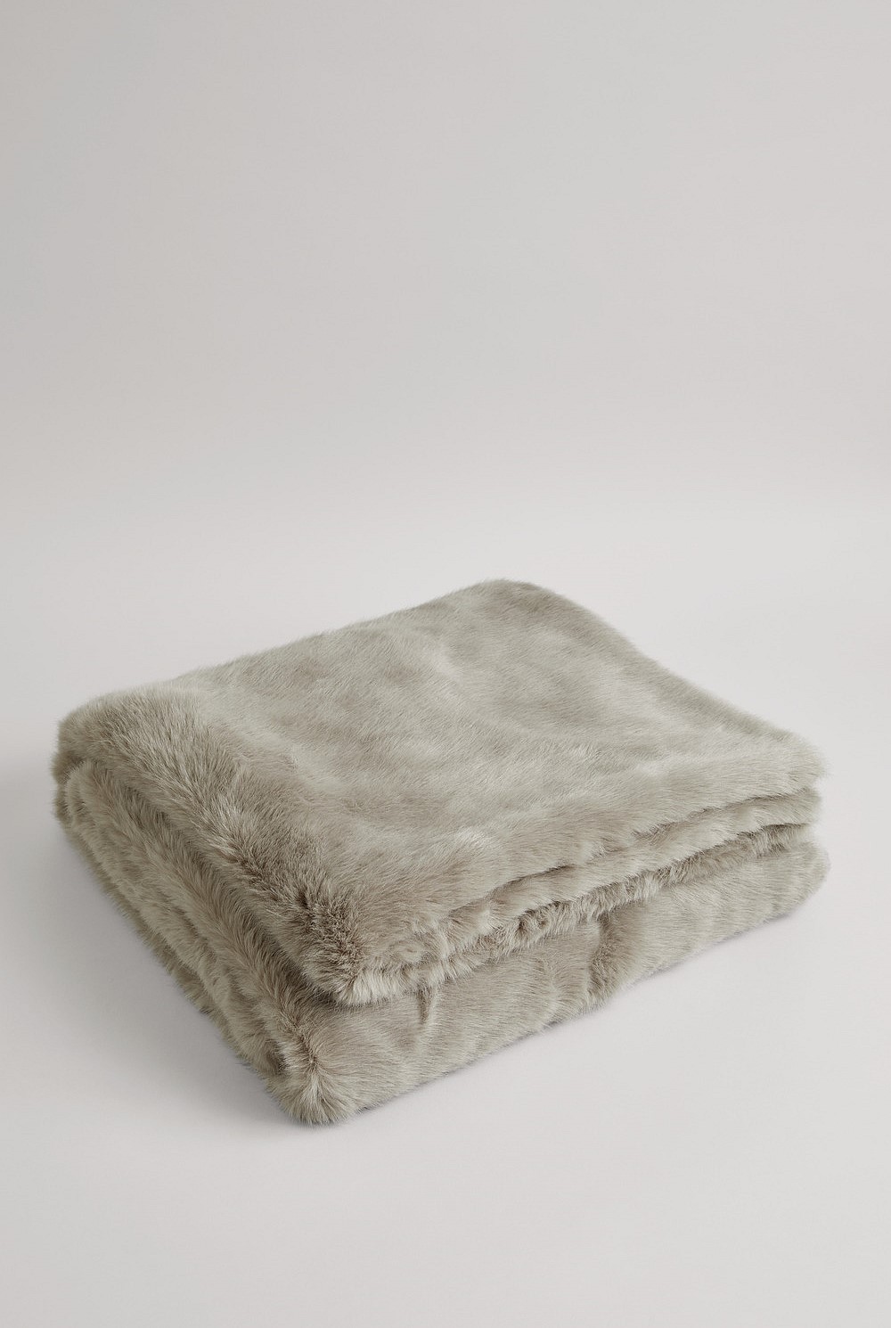 Loui Faux Fur Throw