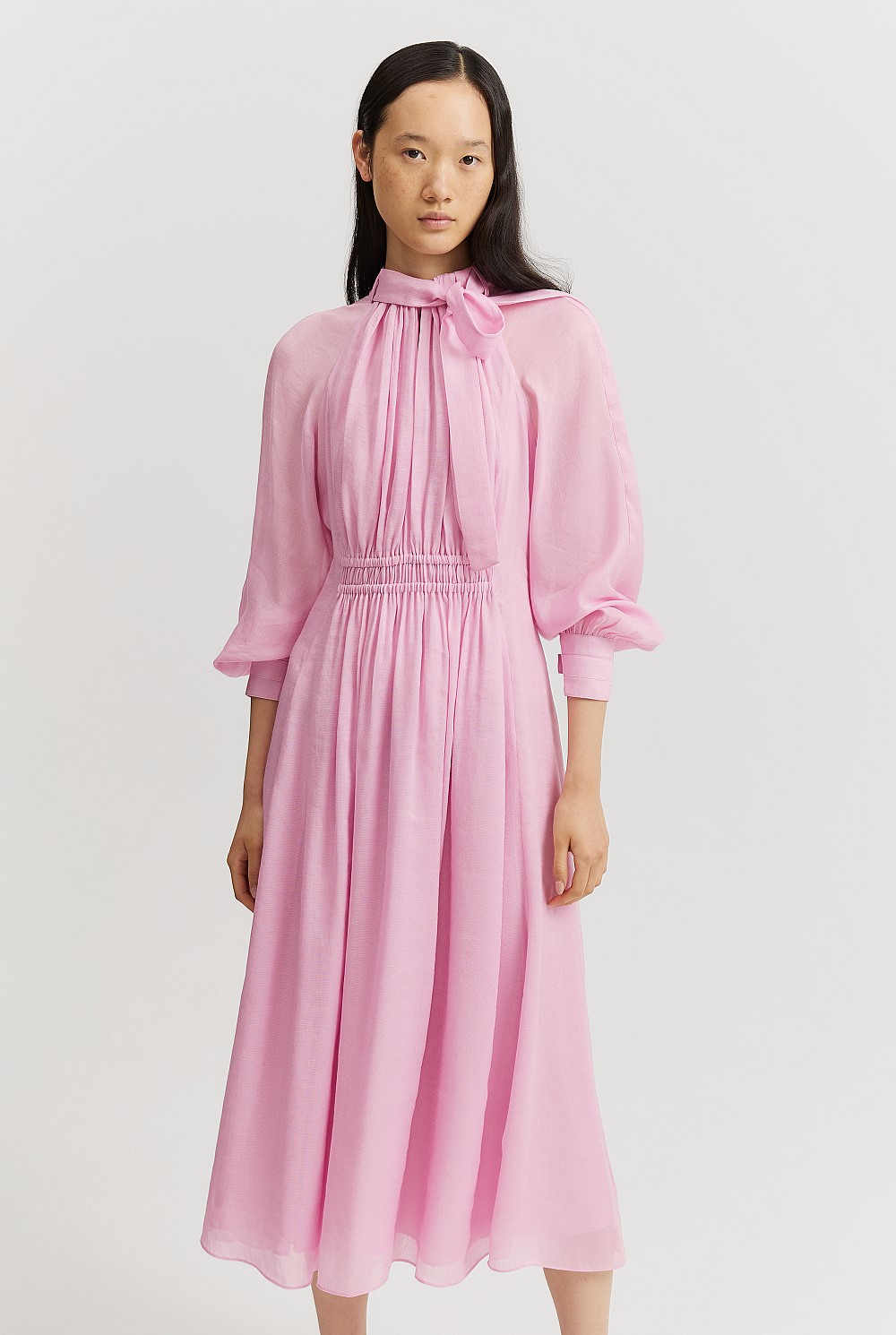 Pussybow Midi Dress