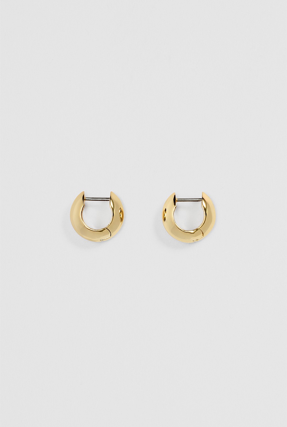 Jada Round Hoop Earring