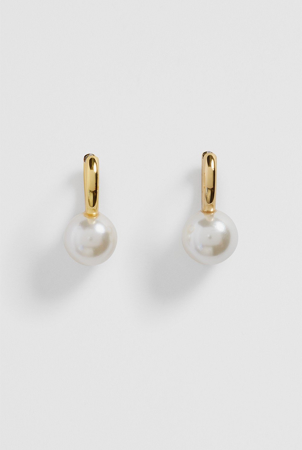 Sleeper Pearl Drop Earring