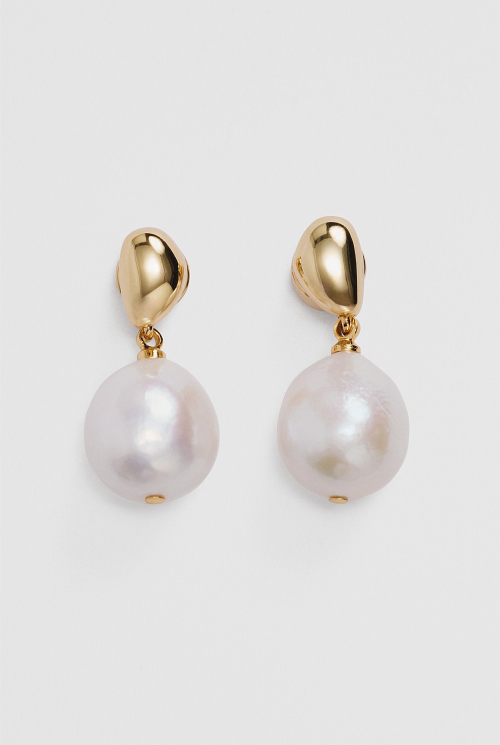 Freshwater Pearl Drop Earring