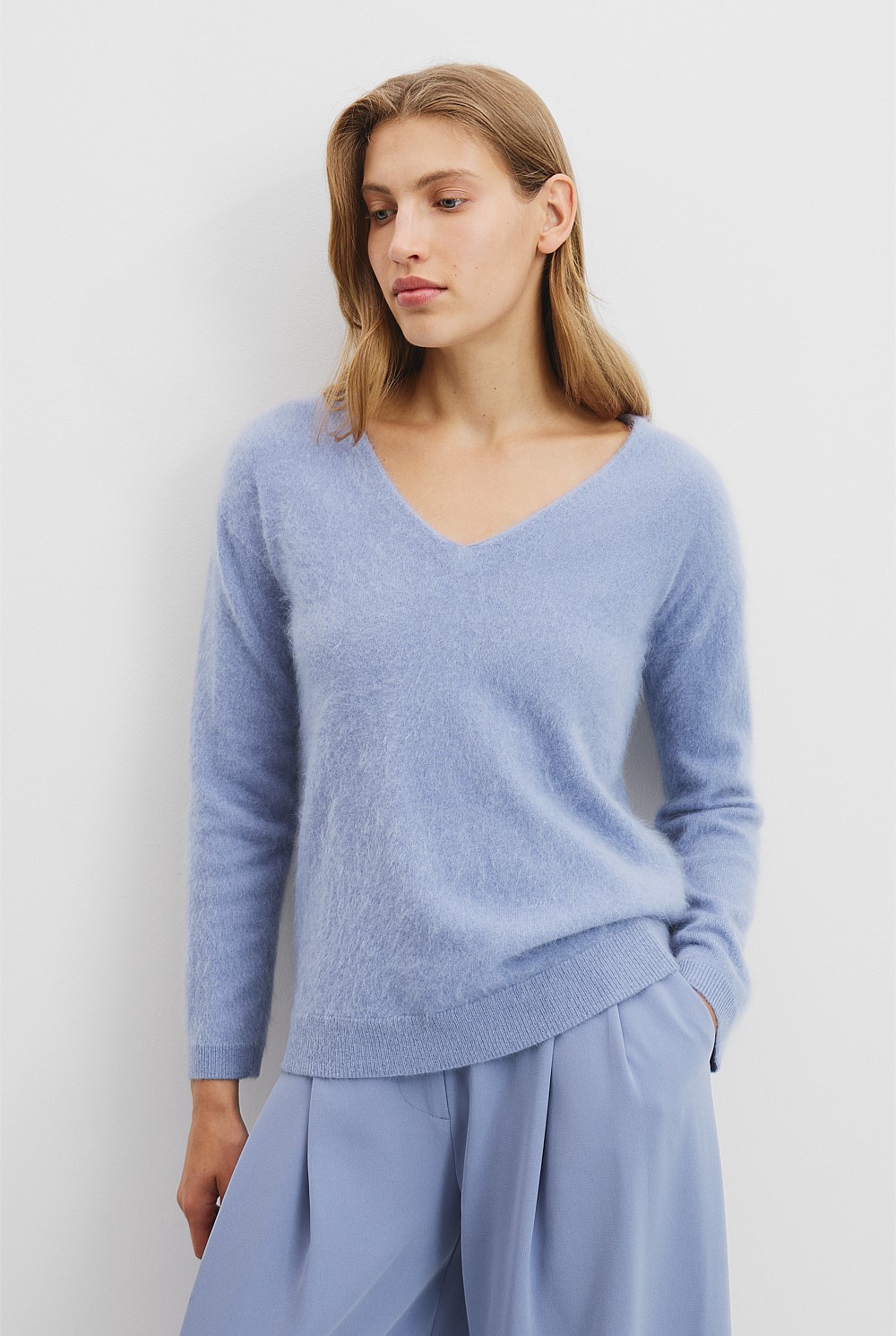 Cashmere V-Neck Knit