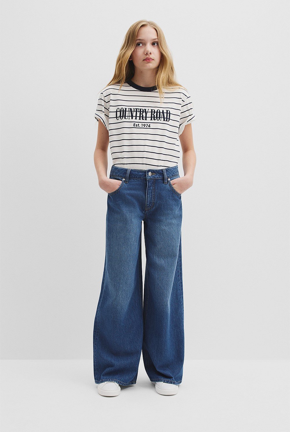 Mid Rise Wide Leg Jean