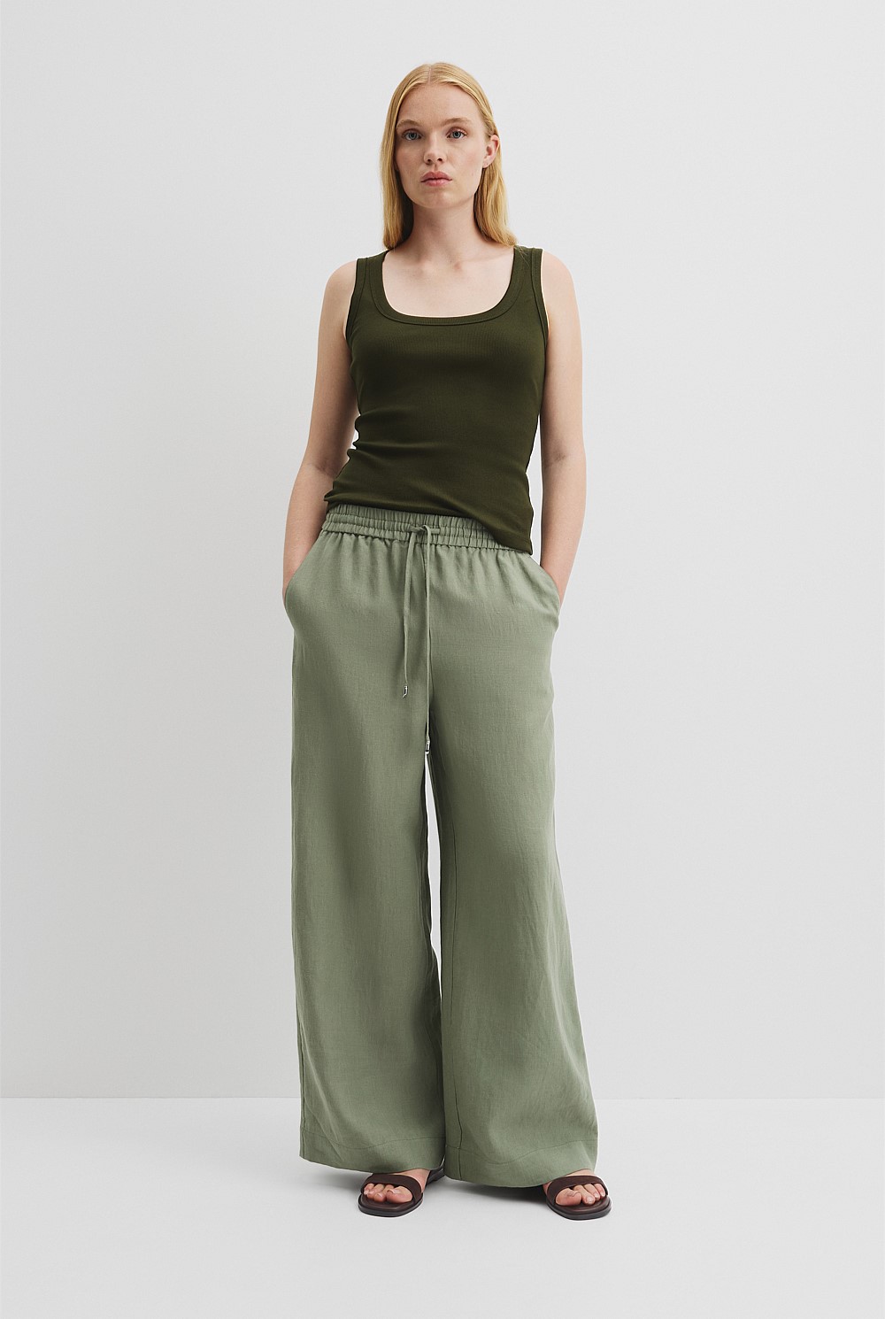 Organically Grown Linen Pull-On Pant