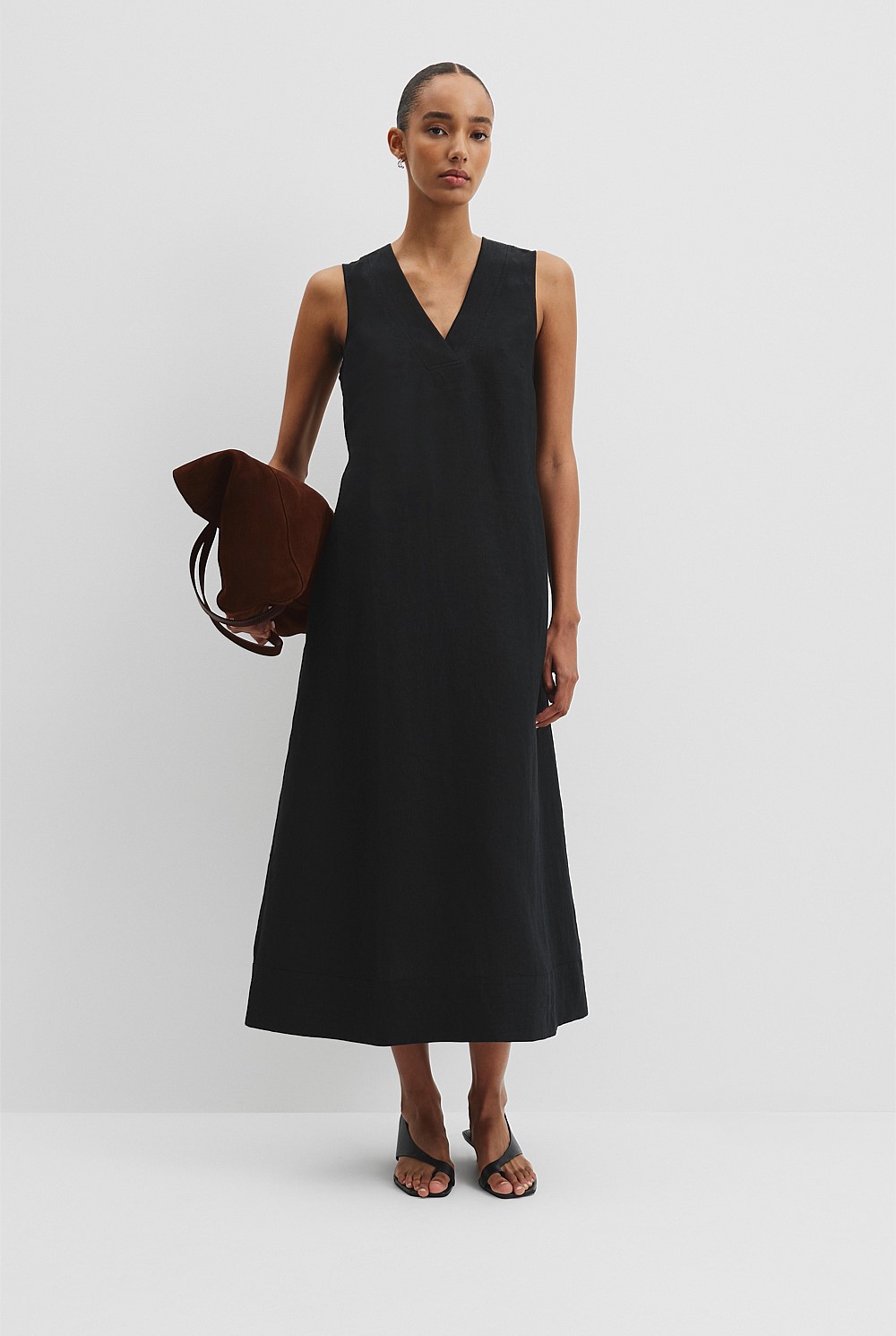 Organically Grown Linen Sleeveless V-Neck Linen Dress