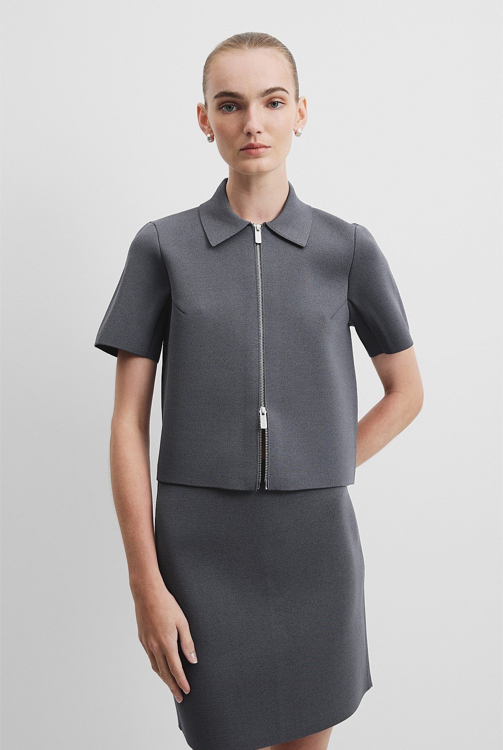 Short Sleeve Compact Zip Knit