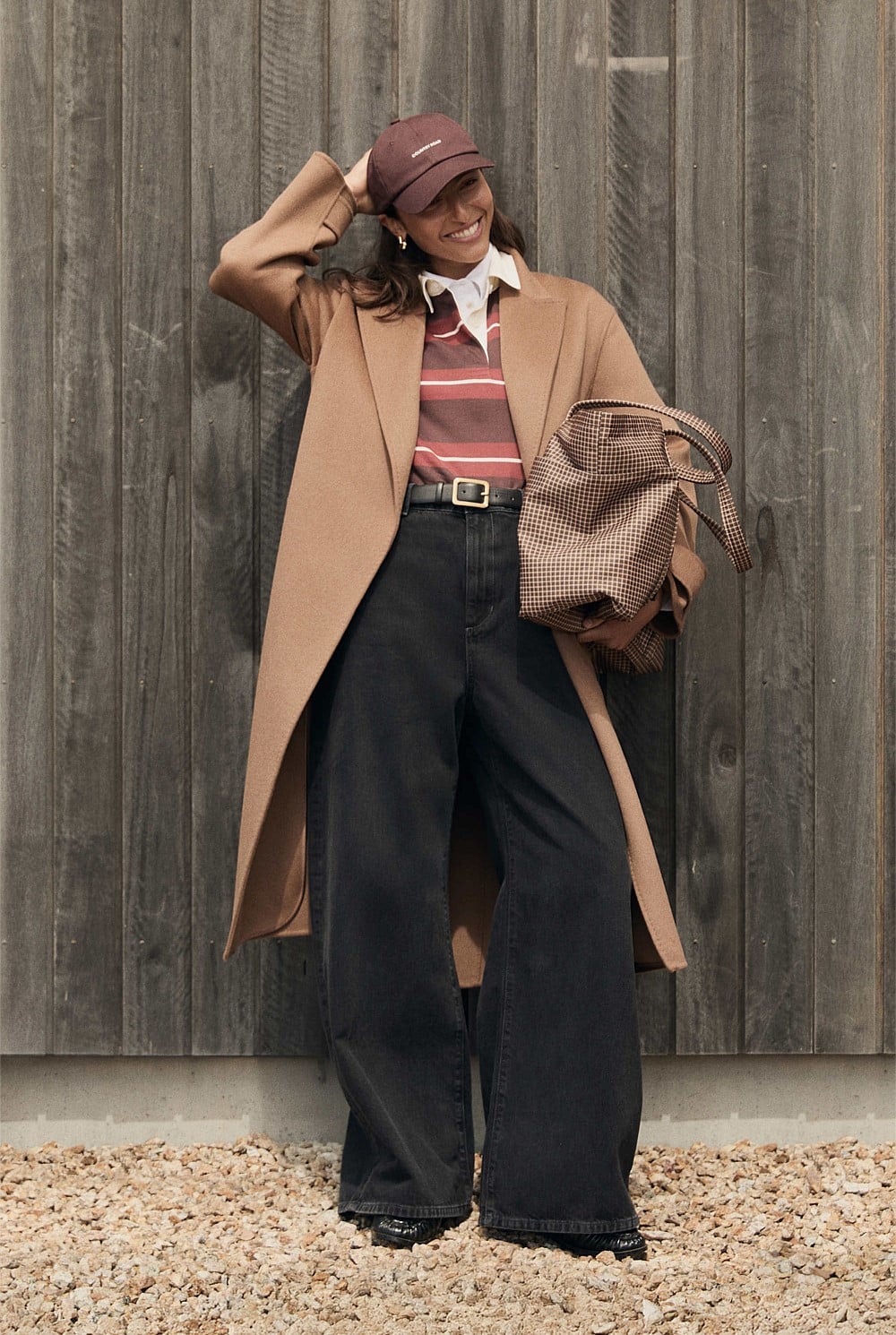 Curved Wide Leg Jean