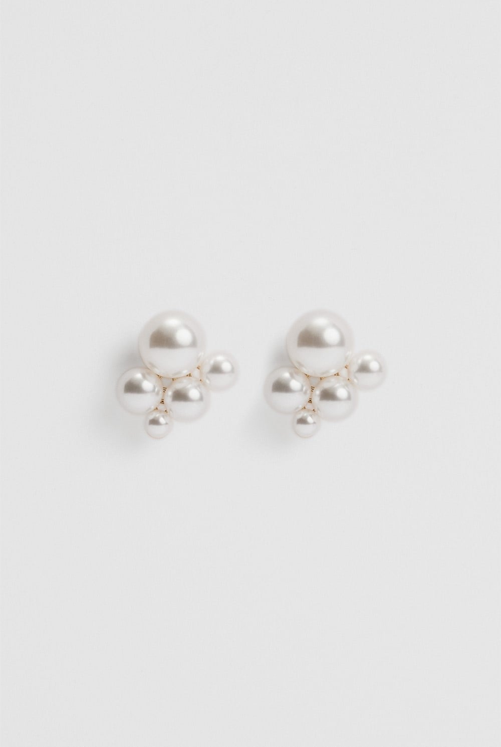 Ariel Pearl Stud Earring