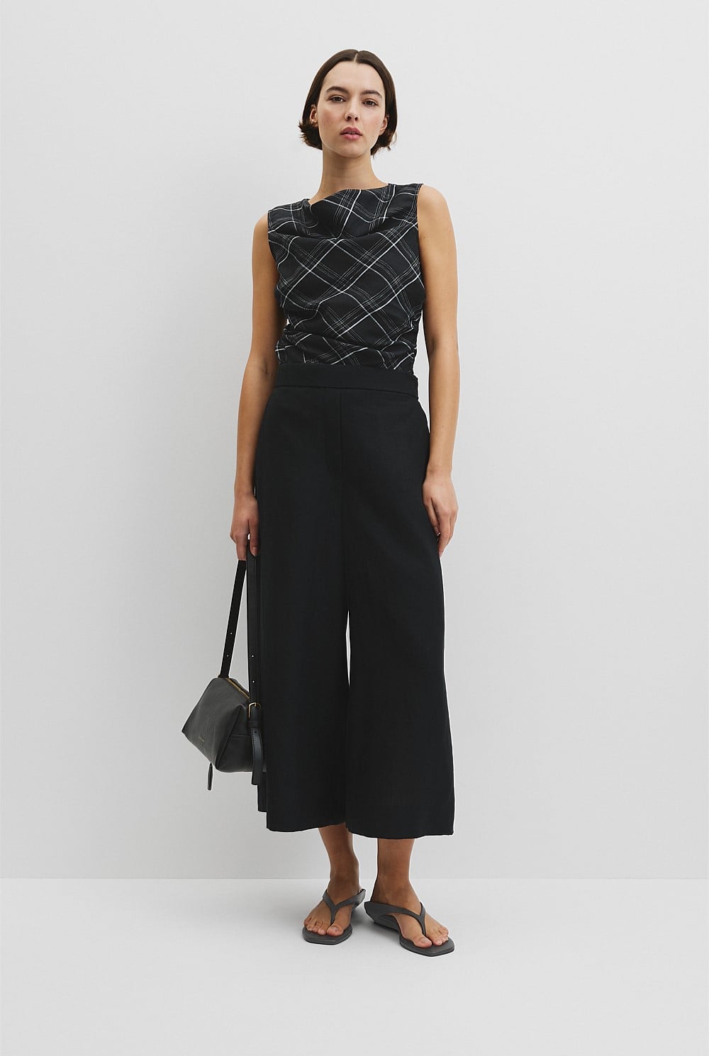 Organically Grown Linen Wide-Leg Pant
