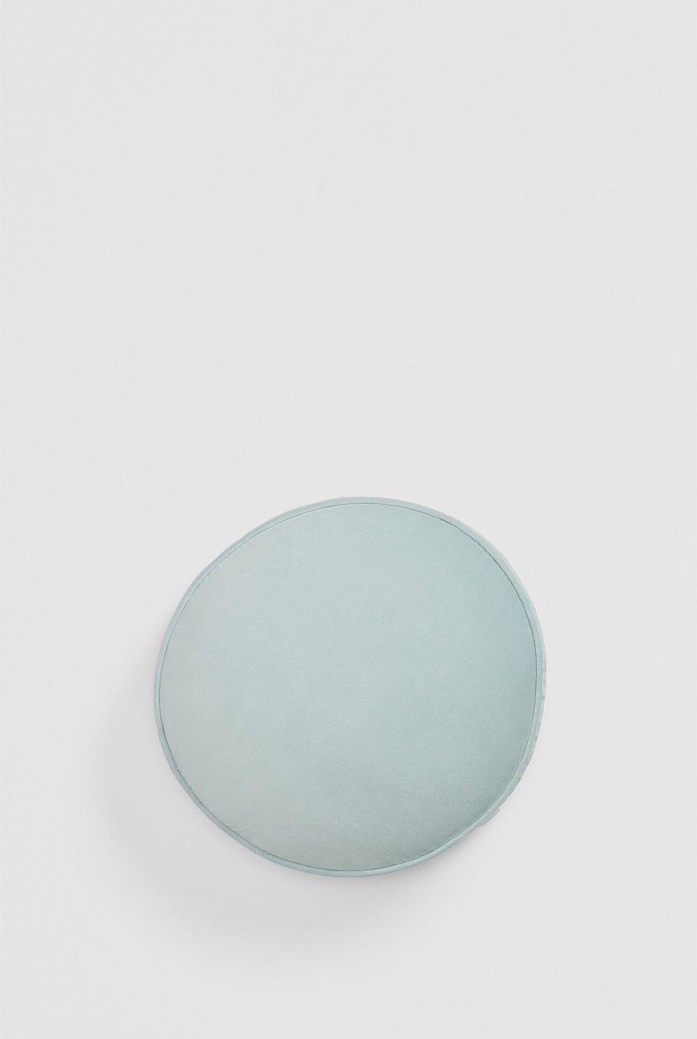 Camille 40x40x6 Round Cushion