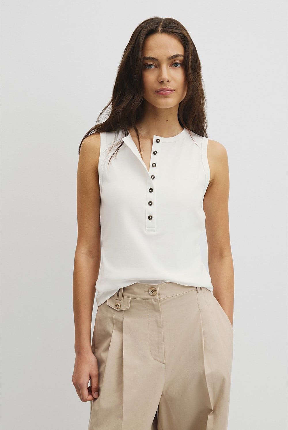 Henley Tank