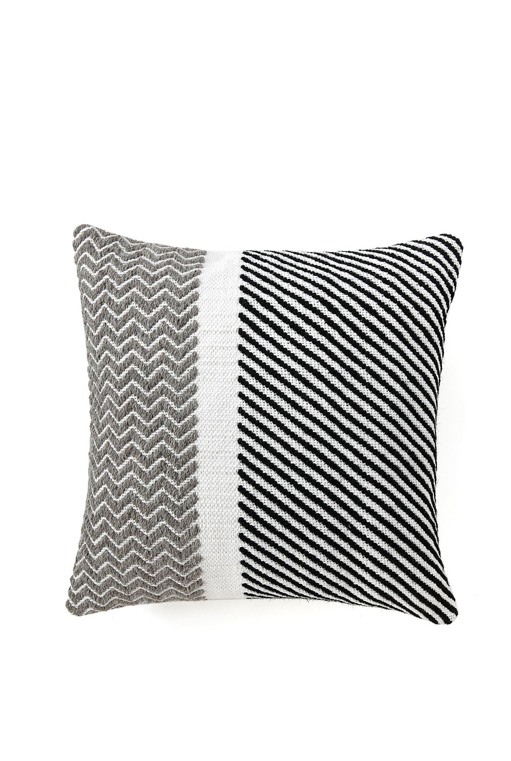 Darsen Cushion