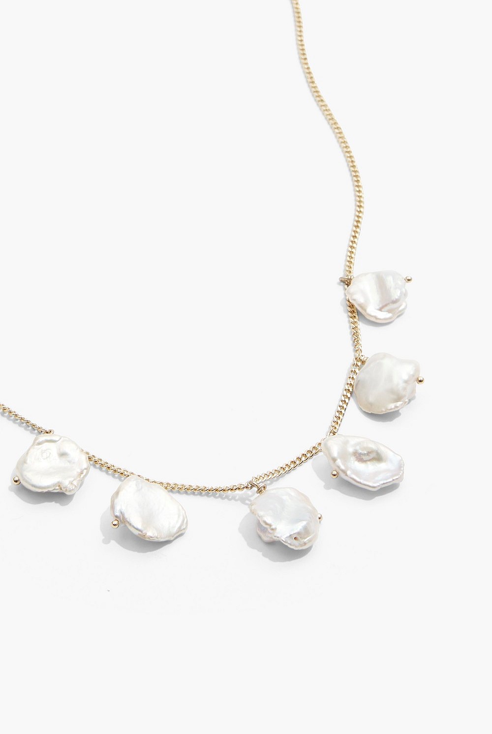 Dina Pearl Necklace