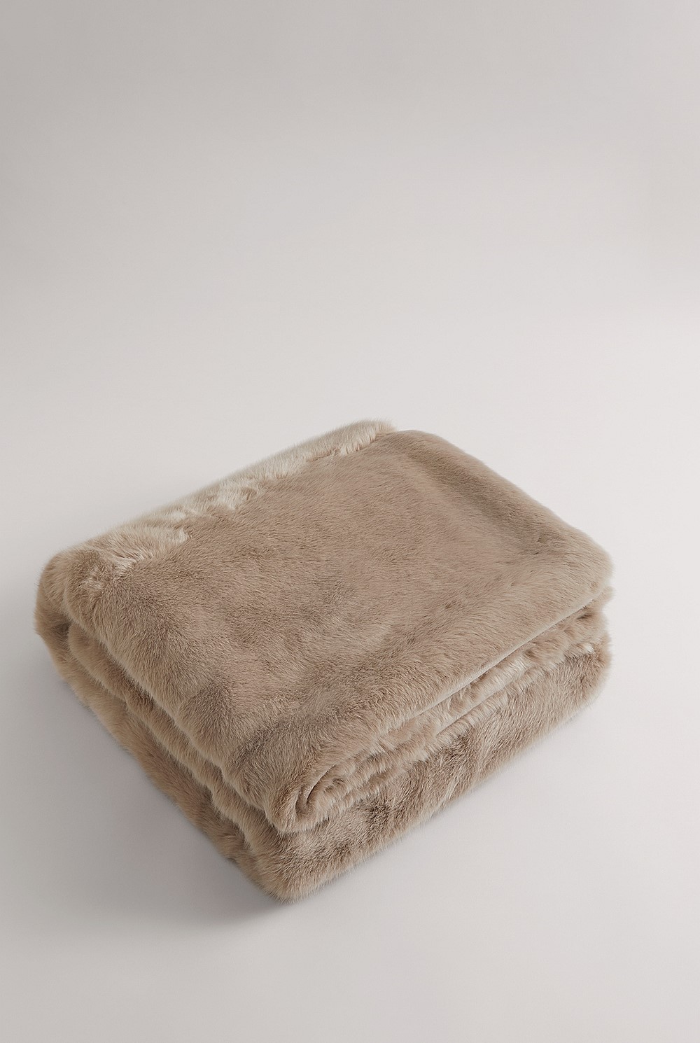 Loui Faux Fur Throw