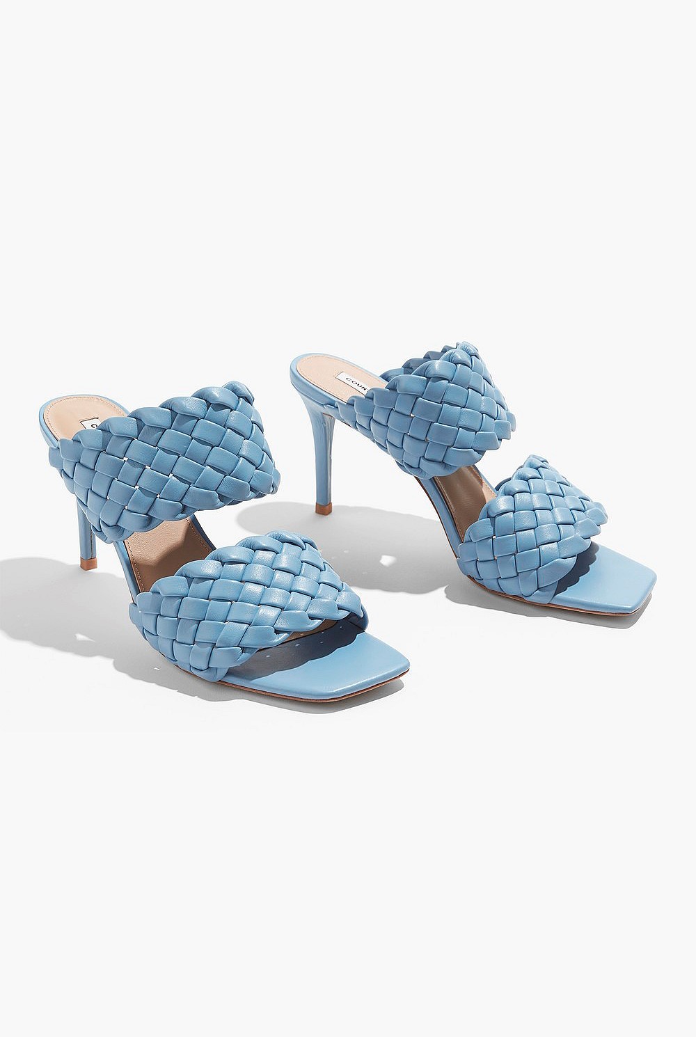 Yasmin Heel