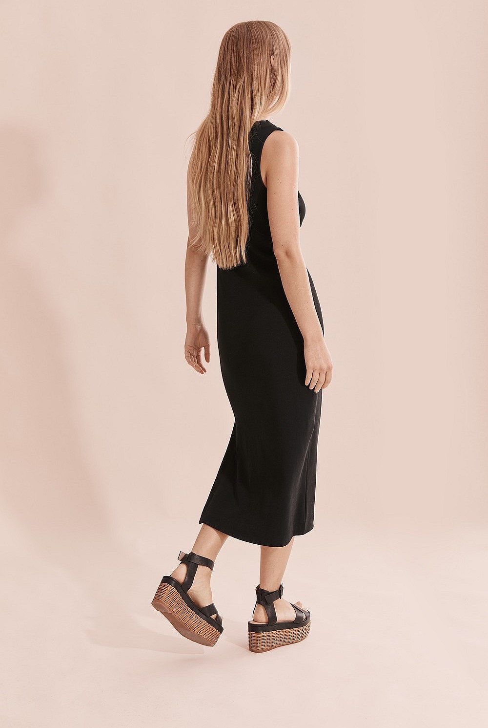 Deep V-Neck Rib Midi Dress