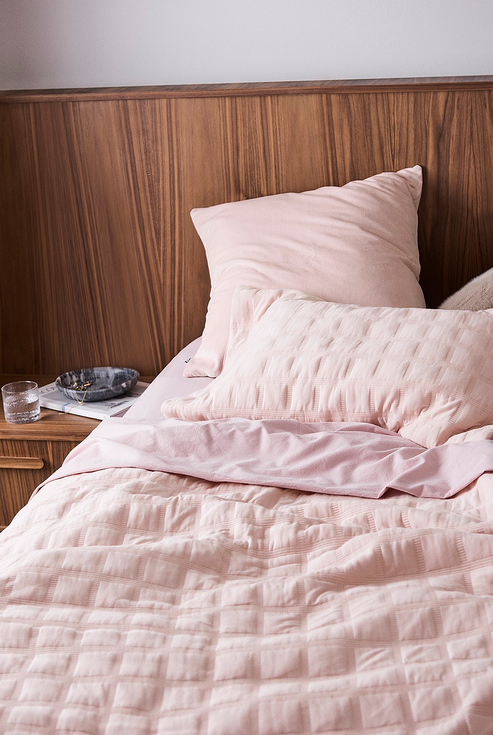 Tiff 60x60 Cushion