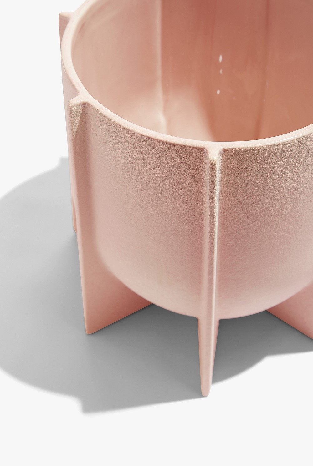 Abee Medium Planter