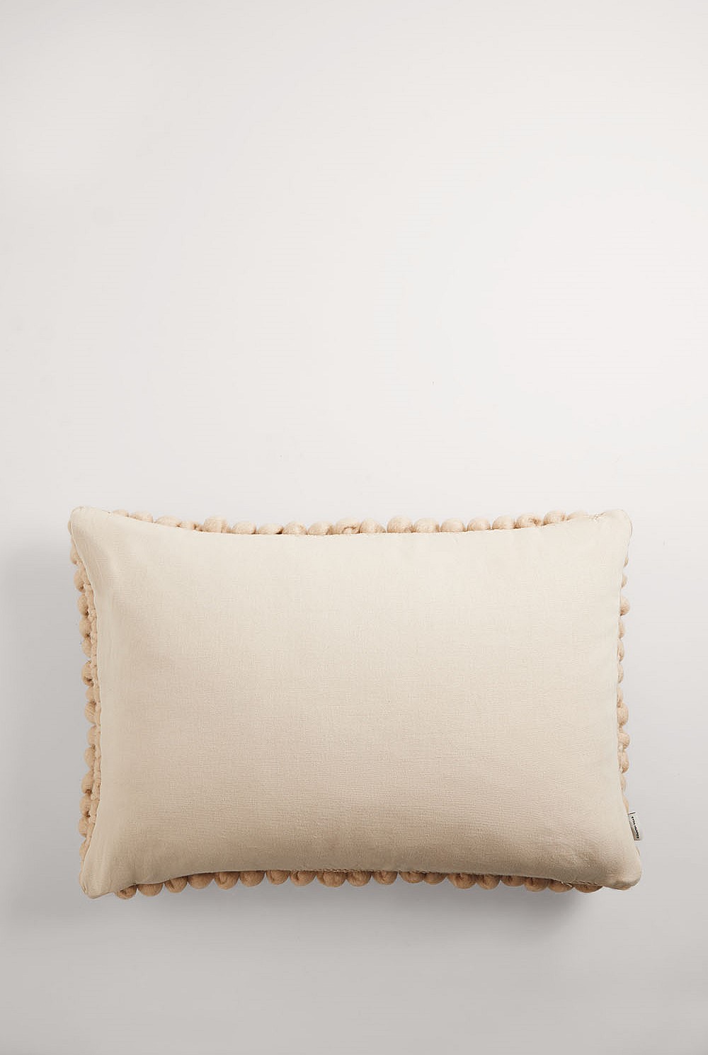 Coen 35x50 Cushion