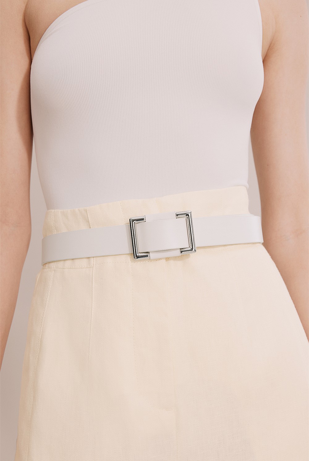 Square Detail Leather Belt