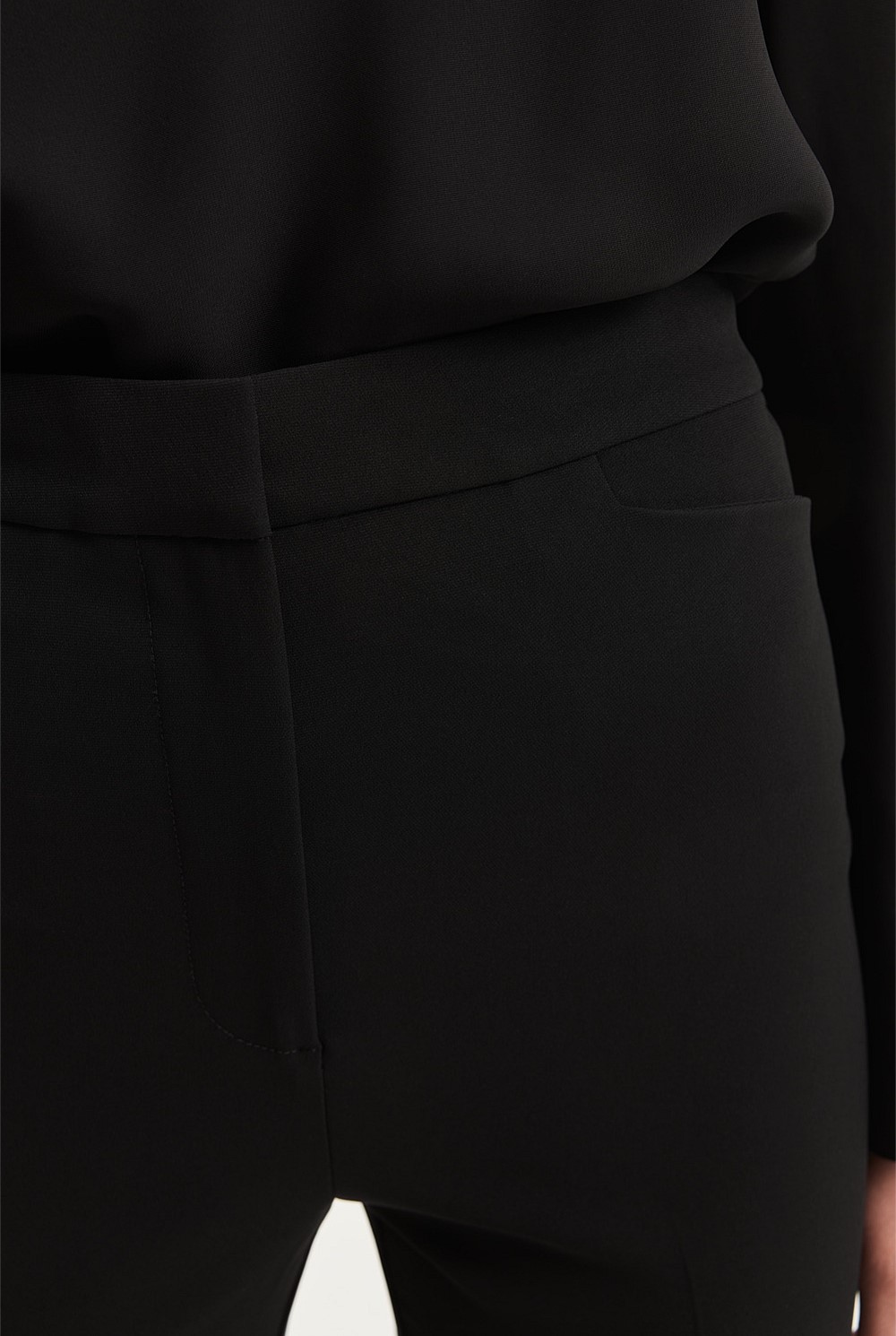 Slim Front Split Pant