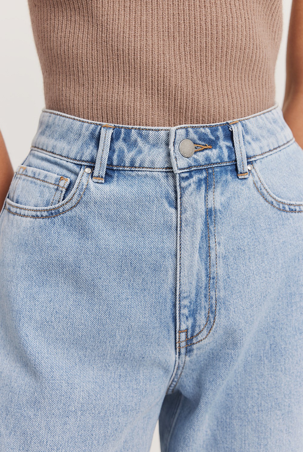 Cotton Blend High Rise Relaxed Fit Jean