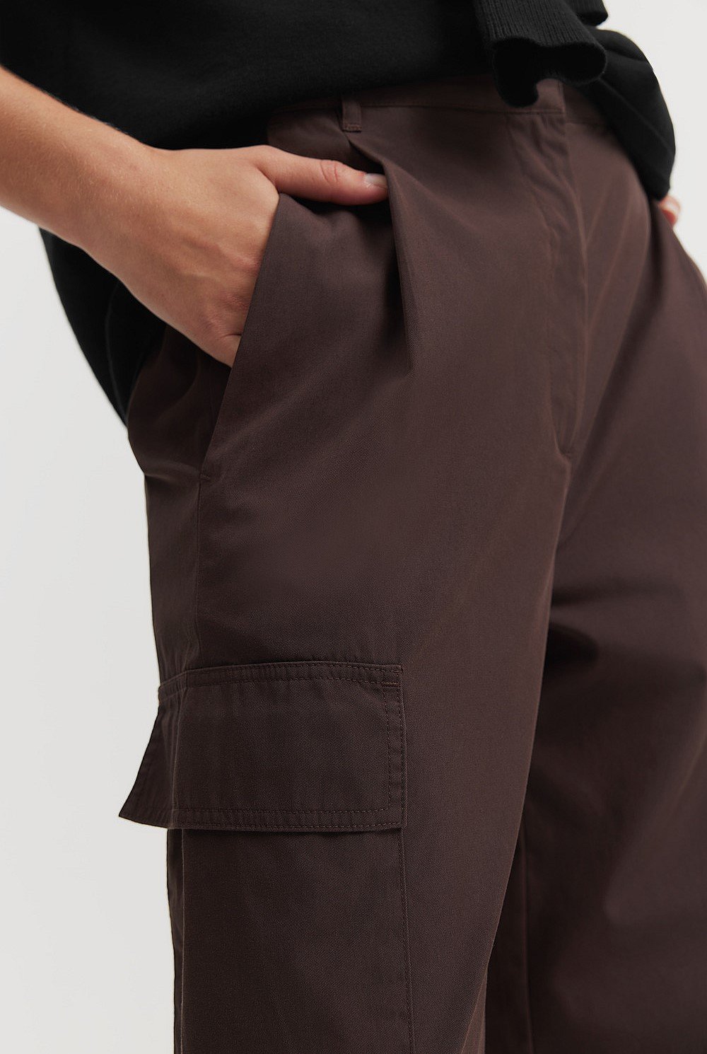 Relaxed Pleat Detail Pant