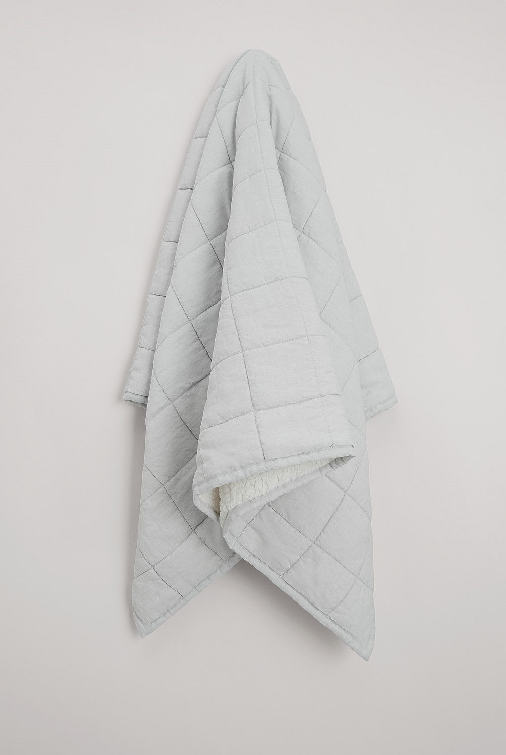 Sarra Sherpa Throw